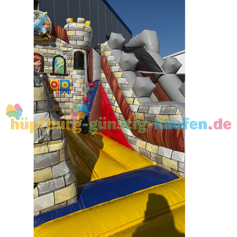 Hüpfburg Ritterburg mit Rutsche – Bild 3